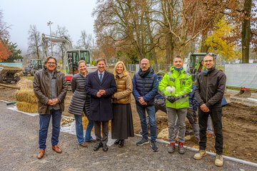 Erste Baumpflanzung Volksgarten